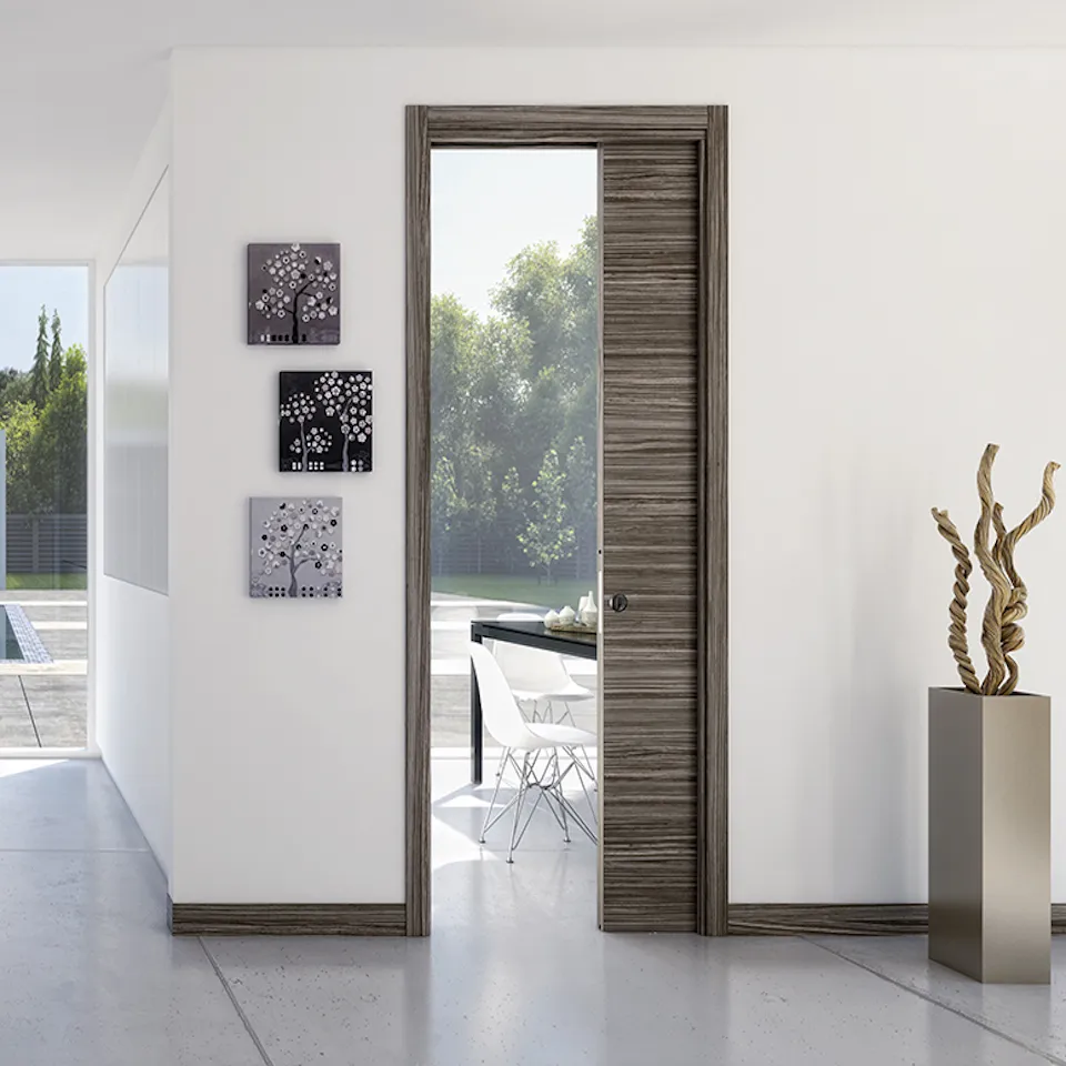 portes_classiques_avec_montants_a_galandage_simple_vantail_ermetika.jpg