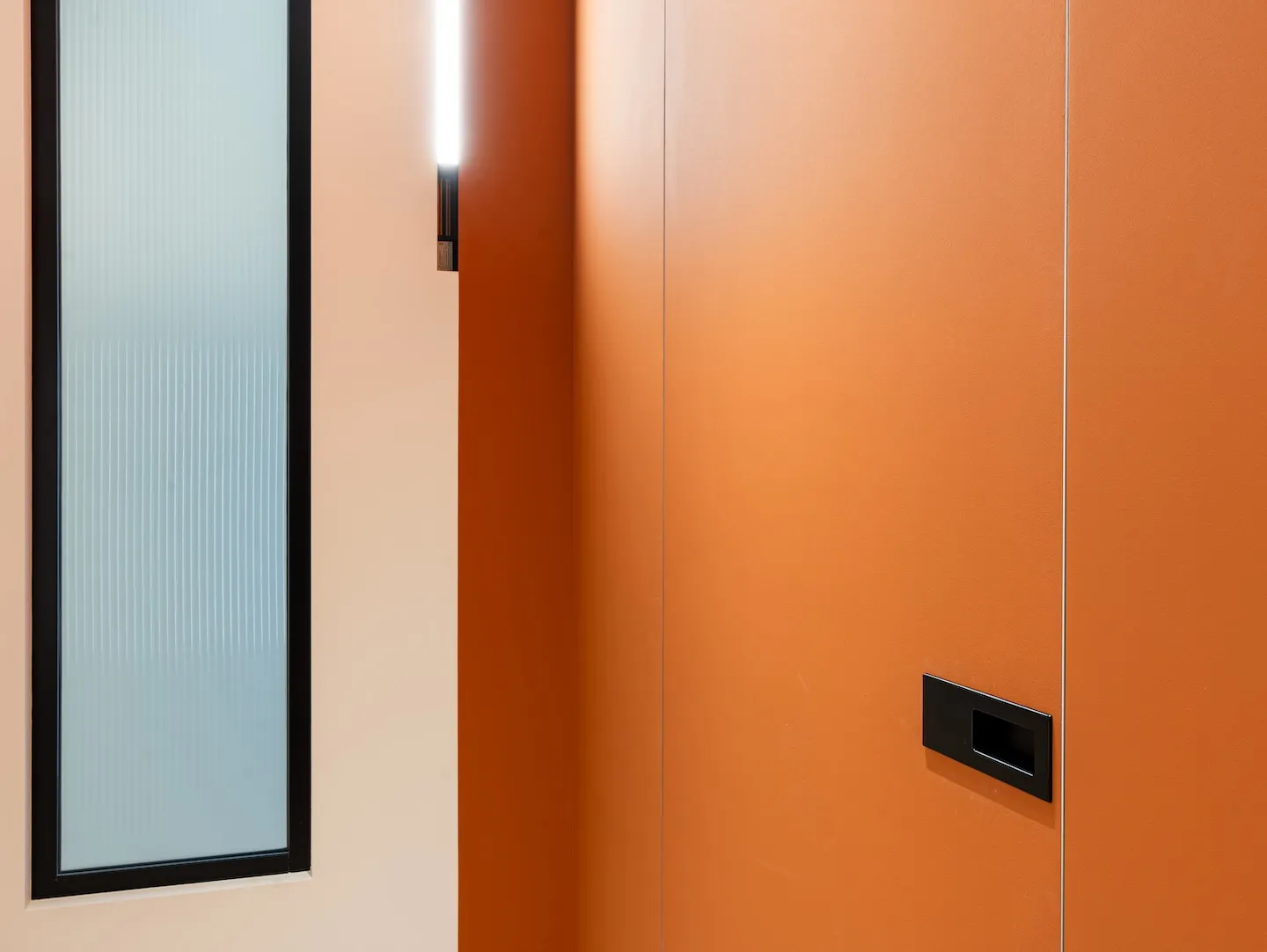 Porte laccate: l'abbinamento ideale con stili industriali e urbani